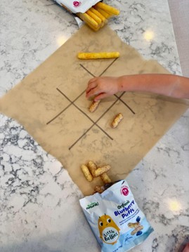 Little Bellies - Play with Food - Tic-Tac-Toe